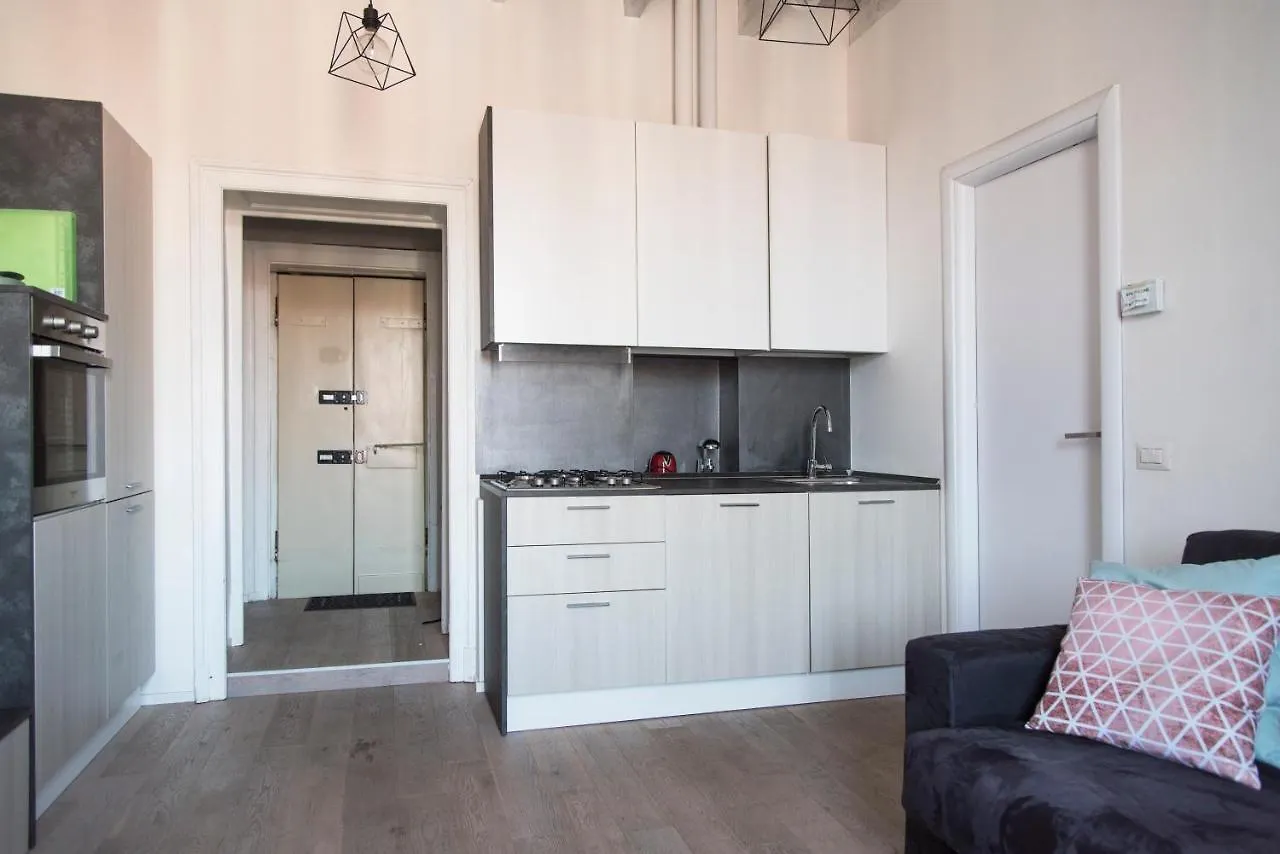 Youhosty - Correggio 12 Apartment Milan